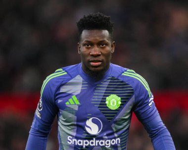 Manchester United 'ın 22 Aralık 2024 tarihinde Old Trafford, Manchester, İngiltere' de oynadığı Premier League maçında Andr Onana ile Bournemouth karşı karşıya geldi.