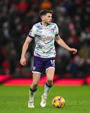 Bournemouth 'dan Ryan Christie 22 Aralık 2024' te Old Trafford, Manchester, Birleşik Krallık 'ta oynanan Premier League maçında topla bir çıkış yaptı.