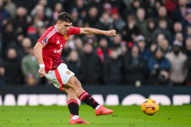 Manchester United takımından Manuel Ugarte 22 Aralık 2024 'te Old Trafford, Manchester, İngiltere' de oynanan Premier League maçında pas verdi.