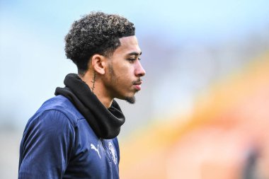 Blackpool 'dan Jordan Lawrence-Gabriel, 21 Aralık 2024' te Bloomfield Road, Blackpool 'da oynanan Blackpool-Stevenage maçının öncesinde oynanan maç öncesi ısınma maçında...
