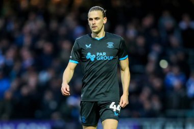 Preston North End 'den Brad Potts, 21 Aralık 2024' te Londra Matrade Loftus Yolu 'nda Queens Park Rangers ve Preston North End arasındaki Gökyüzü İddia Şampiyonası maçına bakıyor.