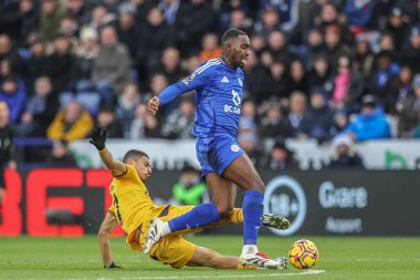 Leicester City 'den Wolverhampton Wanderers ve Boubakary Soumar' ın Antlaşması Premier League maçı sırasında Leicester City Wolverhampton Wanderers 'a karşı King Power Stadyumu, Leicester, Birleşik Krallık, 22 Aralık 2024