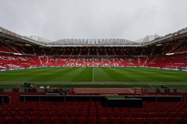 Manchester United 'ın 22 Aralık 2024' te Old Trafford, Manchester 'da oynanan Premier League karşılaşması öncesinde Old Trafford, Manchester United' ın genel görünümü