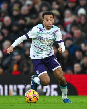 Bournemouth 'dan Tyler Adams 22 Aralık 2024' te Old Trafford, Manchester, Birleşik Krallık 'ta oynanan Premier League maçında topla bir çıkış yaptı.