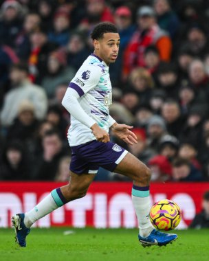 Bournemouth 'dan Tyler Adams 22 Aralık 2024' te Old Trafford, Manchester, Birleşik Krallık 'ta oynanan Premier League maçında topla bir çıkış yaptı.