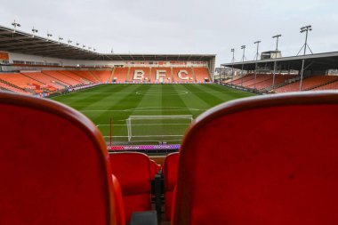 Bloomfield Road, Blackpool Home of Blackpool, 21 Aralık 2024 'te Bloomfield Road, Blackpool' da oynanan Blackpool-Stevenage maçının genel görünümü