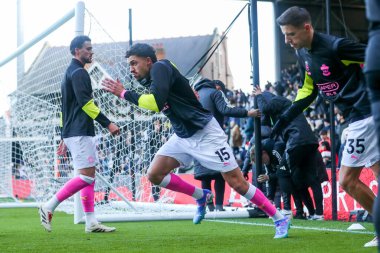 Southampton 'dan Nathan Wood, 22 Aralık 2024' te Craven Cottage, Londra 'da oynanan Premier League maçından önce ısınıyor.