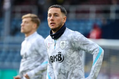 Burnley 'den Josh Brownhill Gökyüzü İddia Şampiyonası' ndan önce Burnley, Watford 'a karşı Turf Moor, Burnley, Birleşik Krallık' ta 21 Aralık 2024
