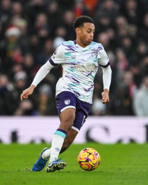 Bournemouth 'dan Tyler Adams 22 Aralık 2024' te Old Trafford, Manchester, Birleşik Krallık 'ta oynanan Premier League maçında topla bir çıkış yaptı.