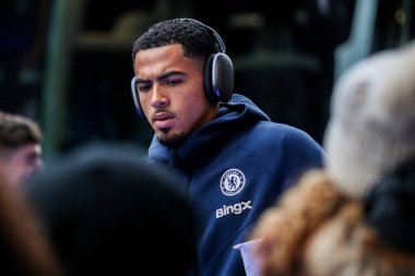 Chelsea 'den Levi Colwill, Premier League maçından önce Stamford Köprüsü' ne geldi. Chelsea Fulham 'a karşı Stamford Köprüsü, Londra, Birleşik Krallık, 26 Aralık 2024