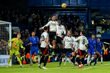Fulham 'dan Antonee Robinson Premier Lig karşılaşmasında topu Londra' daki Stamford Köprüsü 'nde Chelsea Fulham' a karşı 26 Aralık 2024 'te sürüyor.