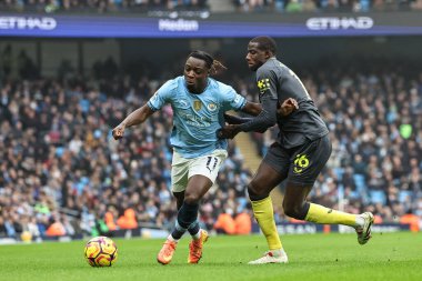 Manchester City 'den Jeremy Doku, Premier League maçında Everton' dan Abdoulaye Doucour 'u 28 Aralık 2024' te Etihad Stadyumu 'nda Manchester City' ye karşı Everton maçında durdurdu.