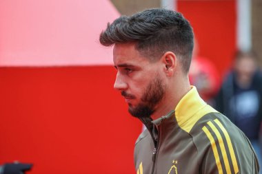 Nottingham Ormanı 'ndan Lex Moreno, Nottingham Forest' ın Tottenham Hotspur 'a karşı oynadığı Premier Lig maçı sırasında İngiltere' nin Nottingham şehrinde 26 Aralık 2024 'te geldi.