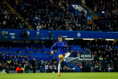 Chelsea 'den Cole Palmer Premier Lig karşılaşmasında topu kontrol ediyor Chelsea Fulham' a karşı Stamford Bridge, Londra, Birleşik Krallık, 26 Aralık 2024