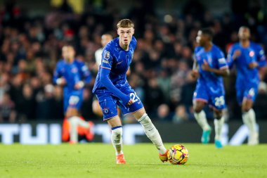 Chelsea 'den Cole Palmer 26 Aralık 2024' te İngiltere 'deki Stamford Bridge' de Chelsea Fulham 'a karşı oynanan Premier Lig maçında topu atıyor.