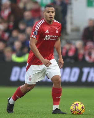 Nottingham Ormanı 'ndan Murillo Premier Lig maçı sırasında Nottingham Ormanı Tottenham Hotspur' a karşı City Ground, Nottingham, Birleşik Krallık 'ta 26 Aralık 2024
