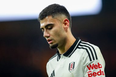Fulham takımından Andreas Pereira, Premier Lig maçında Chelsea Fulham 'a karşı Stamford Bridge, Londra, 26 Aralık 2024' te seyrediyor.