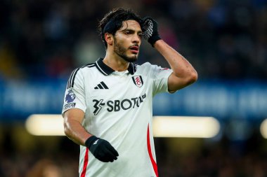 Fulham 'dan Raul Jimenez Premier Lig maçında Chelsea Fulham' a karşı Stamford Bridge, Londra, Birleşik Krallık 'ta 26 Aralık 2024' te seyrediyor.