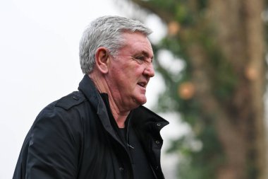 Steve Bruce, Blackpool 'un baş antrenörü, Wrexham - Blackpool maçı öncesinde SToK Cae Ras, Wrexham, İngiltere, 26 Aralık 2024