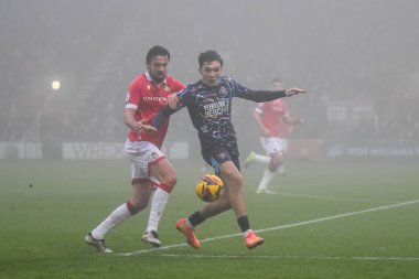 Blackpool 'dan Kyle Joseph ve Wrexham' dan Eoghan O 'Connell SToK Cae Ras, Wrexham, Birleşik Krallık, 26 Aralık 2024' te oynanan 1.