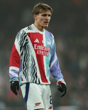 Arsenal 'den Martin degaard Premier League maçı öncesinde ısınma turunda Arsenal, Ipswich Town' a karşı Emirates Stadyumu, Londra, Birleşik Krallık, 27 Aralık 2024