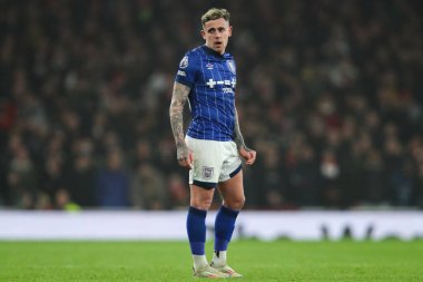 Ipswich Town 'dan Sammie Szmodics Premier League maçı sırasında Arsenal, Ipswich Town' a karşı Emirates Stadyumu, Londra, 27 Aralık 2024
