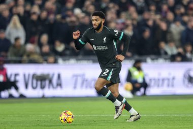 Liverpool 'dan Joe Gomez Premier Lig maçında topla birlikte Londra' daki Liverpool Stadyumu 'nda West Ham United' a karşı, 29 Aralık 2024