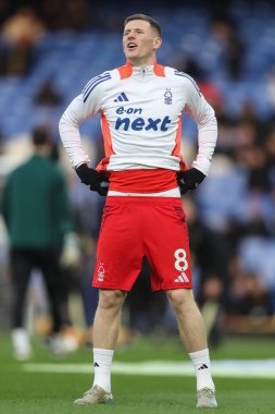 Nottingham Ormanı 'ndan Elliot Anderson Premier League maçı sırasında Goodison Park, Liverpool, Birleşik Krallık' ta oynanan Everton-Nottingham maçı sırasında maç öncesi ısınma oturumunda