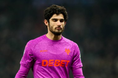Wolverhampton Wanderers takımından Goncalo Guedes, Premier League maçında Tottenham Hotspur 'a karşı Wolverhampton Wanderers maçında üzgün görünüyor. Tottenham Hotspur Stadyumu, Londra, 29 Aralık 2024