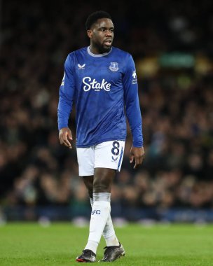 Everton 'dan Orel Mangala Premier Lig maçı sırasında Everton, Nottingham Forest' a karşı Goodison Park, Liverpool, Birleşik Krallık, 29 Aralık 2024