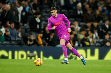 Wolverhampton Wanderers takımından Matt Doherty, Premier League maçında Tottenham Hotspur, Wolverhampton Wanderers 'a karşı, Tottenham Hotspur Stadyumu, Londra, 29 Aralık 2024