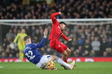 Nottingham Ormanı 'ndan Morgan Gibbs-White, Everton Premier Lig karşılaşmasında Everton Nottingham Ormanı' na karşı Goodison Park, Liverpool, Birleşik Krallık 'ta 29 Aralık 2024' te oynanan karşılaşmada Everton 'dan Jarrad Branthwaite tarafından faul yaptı.