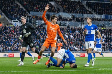 Blackpool 'dan Kyle Joseph, 21 Aralık 2024' te Birmingham City - St. Andrew 's @ Knighthead Park, Birmingham, Birleşik Krallık' ta oynanan Blackpool maçında bir köşe için başvuruda bulundu.