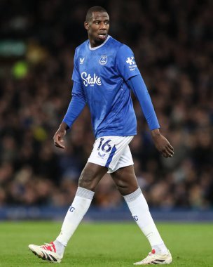 Everton 'dan Abdoulaye Doucour Premier Lig maçı sırasında Everton, Nottingham Ormanı' na karşı Goodison Park, Liverpool, Birleşik Krallık, 29 Aralık 2024