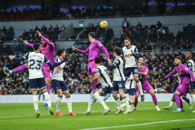 Tottenham Hotspur takımından Rodrigo Bentancur, Premier Lig maçında Tottenham Hotspur 'a karşı Wolverhampton Wanderers' ın 29 Aralık 2024 'te Londra' daki Tottenham Hotspur Stadyumu 'nda oynadığı maçta defans sahasında topu aldı.