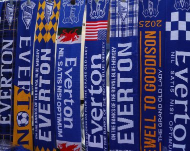 Everton hatıra eşyaları Premier League maçında Everton, Nottingham Forest 'a karşı Goodison Park, Liverpool, Birleşik Krallık' ta 29 Aralık 2024 'te satışa sunuldu.
