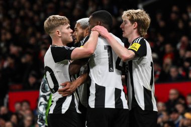 Newcastle United takımından Joelinton, 30 Aralık 2024 tarihinde Manchester United ile Newcastle United arasında oynanan Premier League maçında 0-2 'lik galibiyet golünü kutluyor.