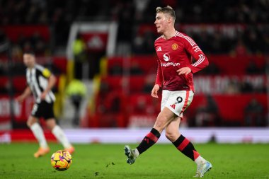 Manchester United takımından Rasmus Hjlund 30 Aralık 2024 'te Old Trafford, Manchester, Birleşik Krallık' ta oynanan Premier League maçında pas attı.