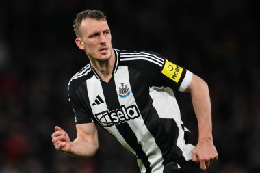 Newcastle United 'dan Dan Burn Premier League maçı sırasında Manchester United ile Newcastle United arasında Old Trafford, Manchester, Birleşik Krallık' ta, 30 Aralık 2024