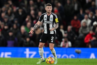Newcastle United takımının Kieran Trippier 'ı Manchester United ile Newcastle United maçında 30 Aralık 2024' te Old Trafford, Manchester 'da karşı karşıya geldi.