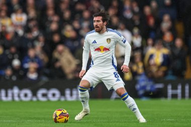 Joe Rothwell of Leeds United with the ball during the Sky Bet Championship match Leeds United vs Blackburn Rovers at Elland Road, Leeds, United Kingdom, 1st January 2024 clipart