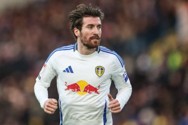 Leeds United takımından Joe Rothwell, Leeds Road, Leeds, Birleşik Krallık 'ta Leeds United ve Blackburn Rovers maçında 1 Ocak 2025