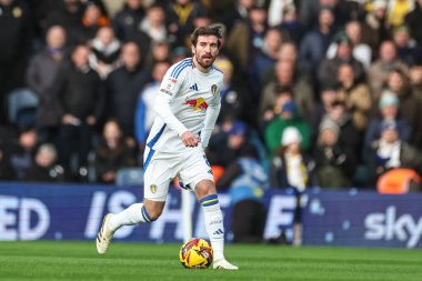 Joe Rothwell of Leeds United with the ball during the Sky Bet Championship match Leeds United vs Blackburn Rovers at Elland Road, Leeds, United Kingdom, 1st January 2024 clipart