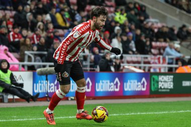 Sunderland takımından Patrick Roberts 1 Ocak 2025 'te Sunderland - Sheffield United Stadyumu, Sunderland, Birleşik Krallık' ta oynanan Sky Bet Şampiyonası maçında topla birlikte.
