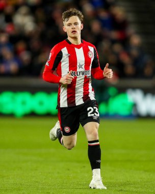Brentford 'dan Keane Lewis-Potter Premier Lig karşılaşmasında Brentford Arsenal' e karşı Gtech Community Stadyumu, Londra, 1 Ocak 2025