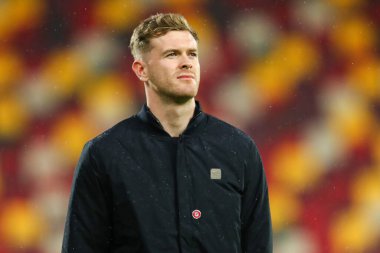 Brentford 'dan Nathan Collins, 1 Ocak 2024' te İngiltere 'deki Gtech Community Stadyumu' nda oynanan Premier League karşılaşması öncesinde The Gtech Community Stadyumu 'na geldi.