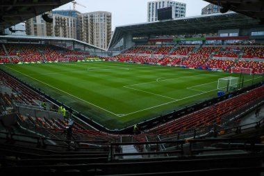 The Gtech Community Stadyumu, Premier League maçından önce Brentford 'a karşı Arsenal' in 1 Ocak 2025 'te Londra' daki Gtech Community Stadyumu 'nda oynadığı maçın genel görüntüsü.