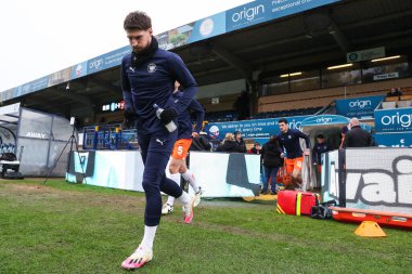 Blackpool 'dan James Husband, 4 Ocak 2024' te Adams Park, High Wycombe 'da Wycombe Wanderers' a karşı oynanan Sky Bet 1 maçı öncesinde oynanan ısınma maçında...