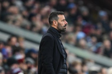 Leicester City 'nin Ruud van Nistelrooy teknik direktörü Premier Lig maçında Aston Villa, Leicester City' ye karşı Villa Park, Birmingham, İngiltere, 4 Ocak 2024