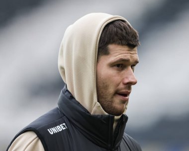 Leeds United takımından Illan Meslier, 4 Ocak 2024 'te Hull City - Leeds United maçında İngiltere' nin Hull Stadyumu 'na geldi.